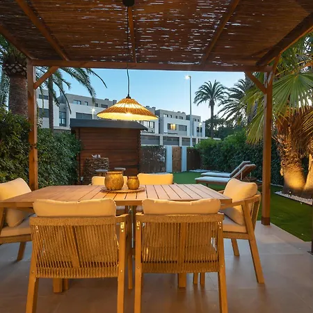 K-palm By Nuka Homes Hébergement de vacances